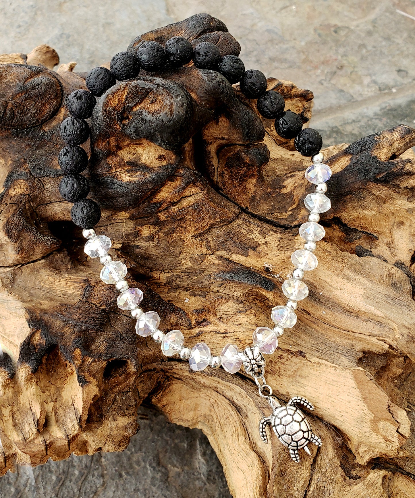 BESHEEK CLEAR and Black Lava bead Silvertone Sea Turtle Stretch Anklet | Handmade Hypoallergenic Beach Gala Wedding Style Jewelry