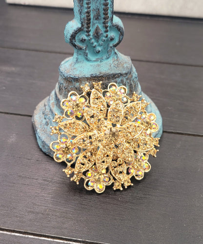 BESHEEK | Goldtone Rhinestone studded Winter Flower Brooch