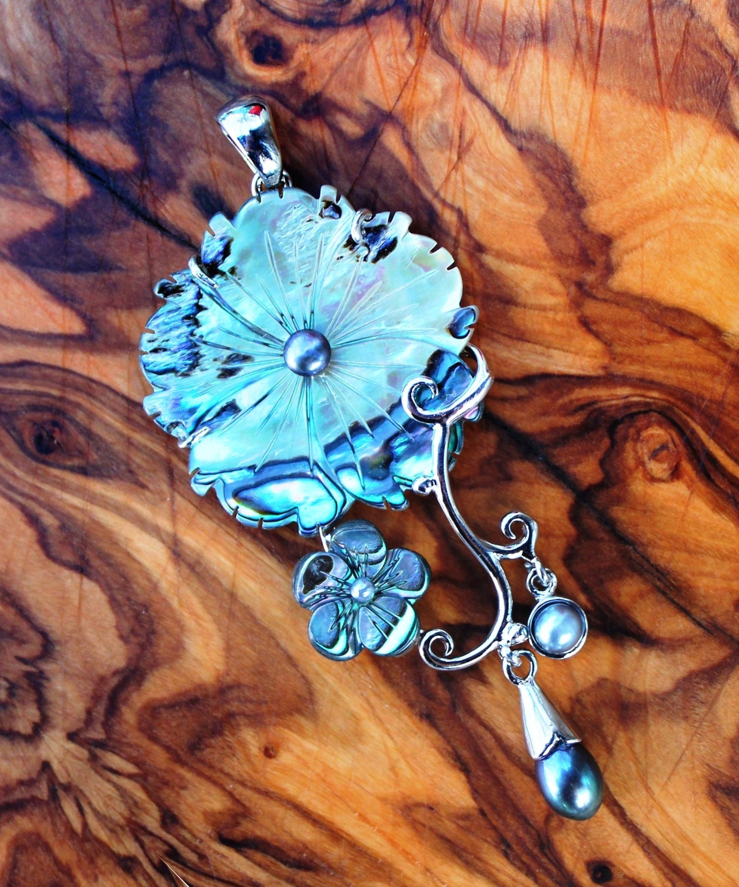 BESHEEK Hand Carved Blue Abalone Pearl Cascading Flower Pendant Necklace? Handmade Hypoallergenic Boho Beach Gala Wedding Style Fashion Jewelry